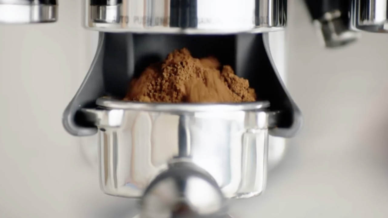 Top 10 Best Coffee Maker With Grinder Reviews In 2021