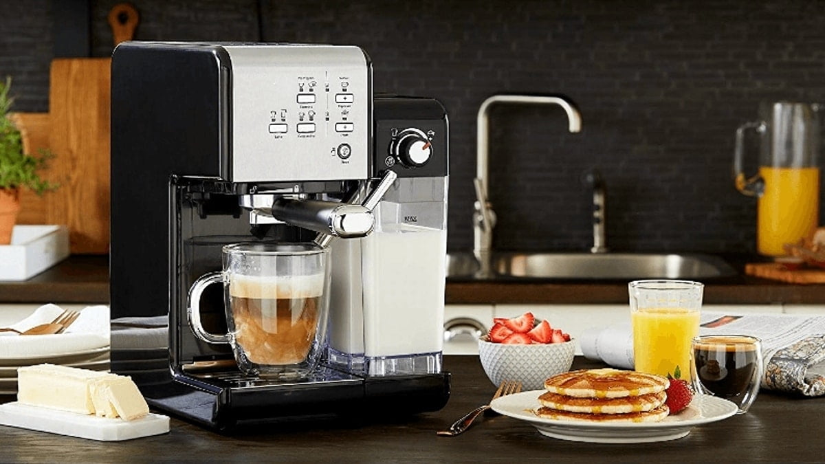 5 Best Coffee Makers With Built-in Milk Frother To Save Your Day