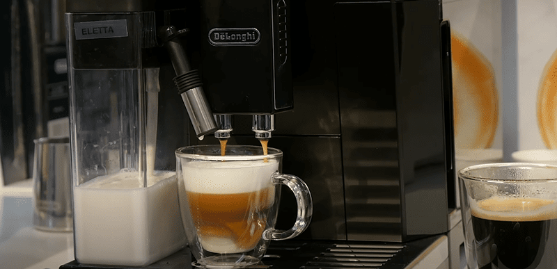 DeLonghi Eletta has finely textured milk foam