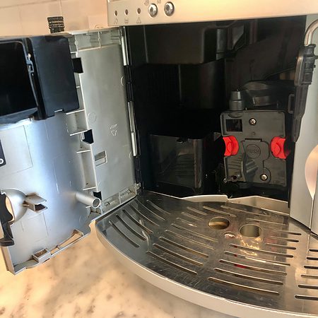 ESAM3300 has dual boilers