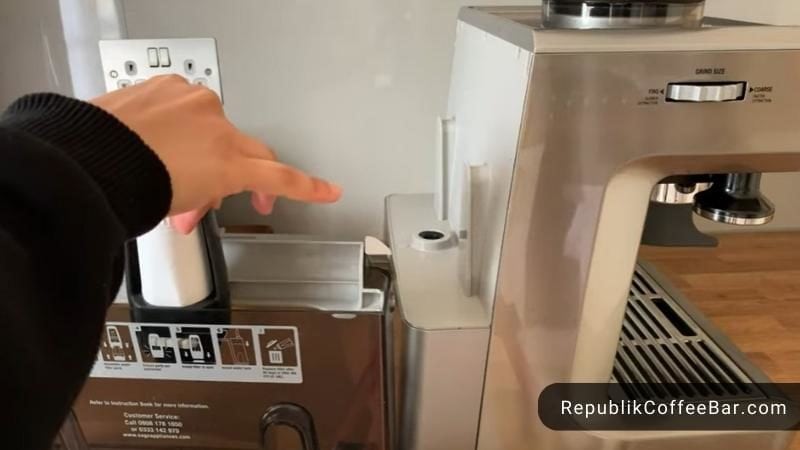 Breville Barista Touch: Water filter