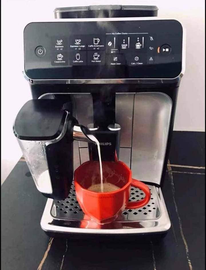 Philips 3200 makes it easy to prepare a morning espresso by selecting one of several preset drinks