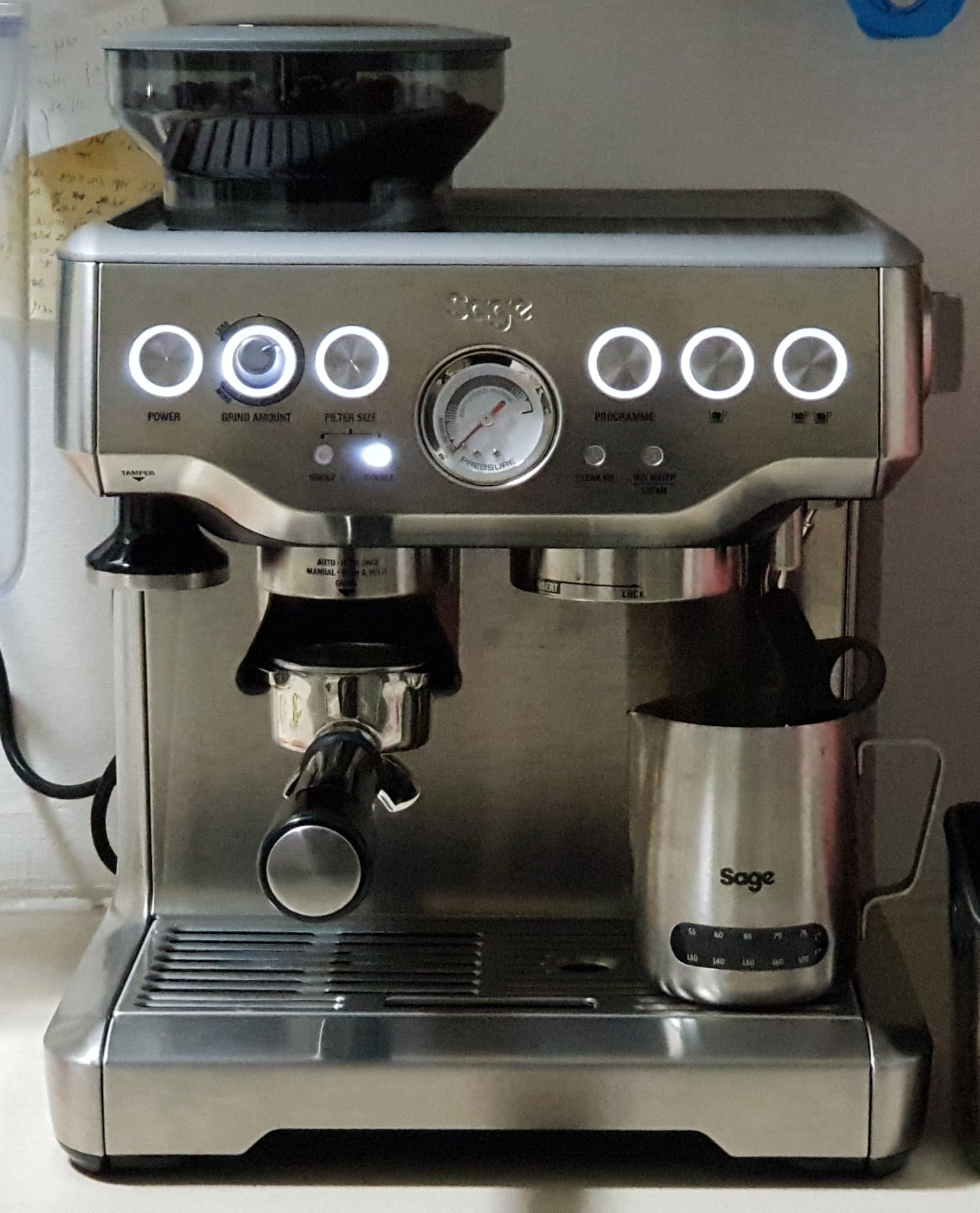 The Barista Express has programmable functions