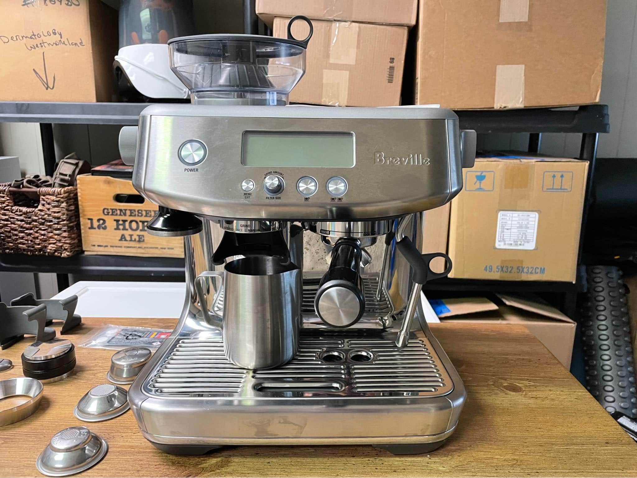 The Steam Wand of the Barista Pro is faster, quieter, and more customizable