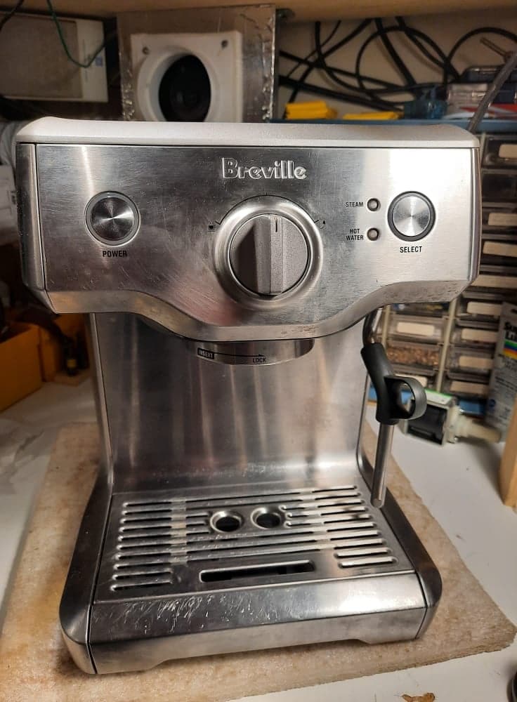 Breville Duo Temp Pro has an auto-cleaning alert and an auto-purge cycle 