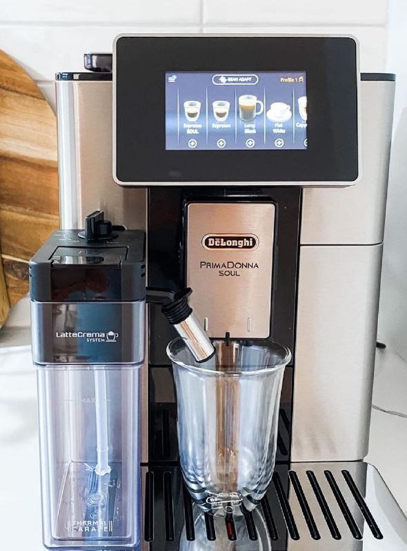 Delonghi Primadonna Soul boasts a durable construction