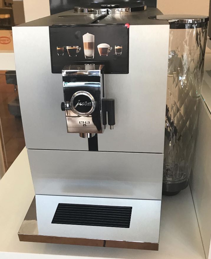Jura Ena 8 can froth microfoam for cappuccino or latte macchiato
