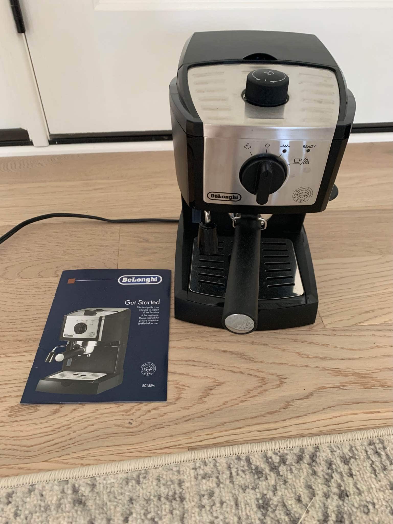 Delonghi EC155 can froth dry foam for lattes or cappuccinos