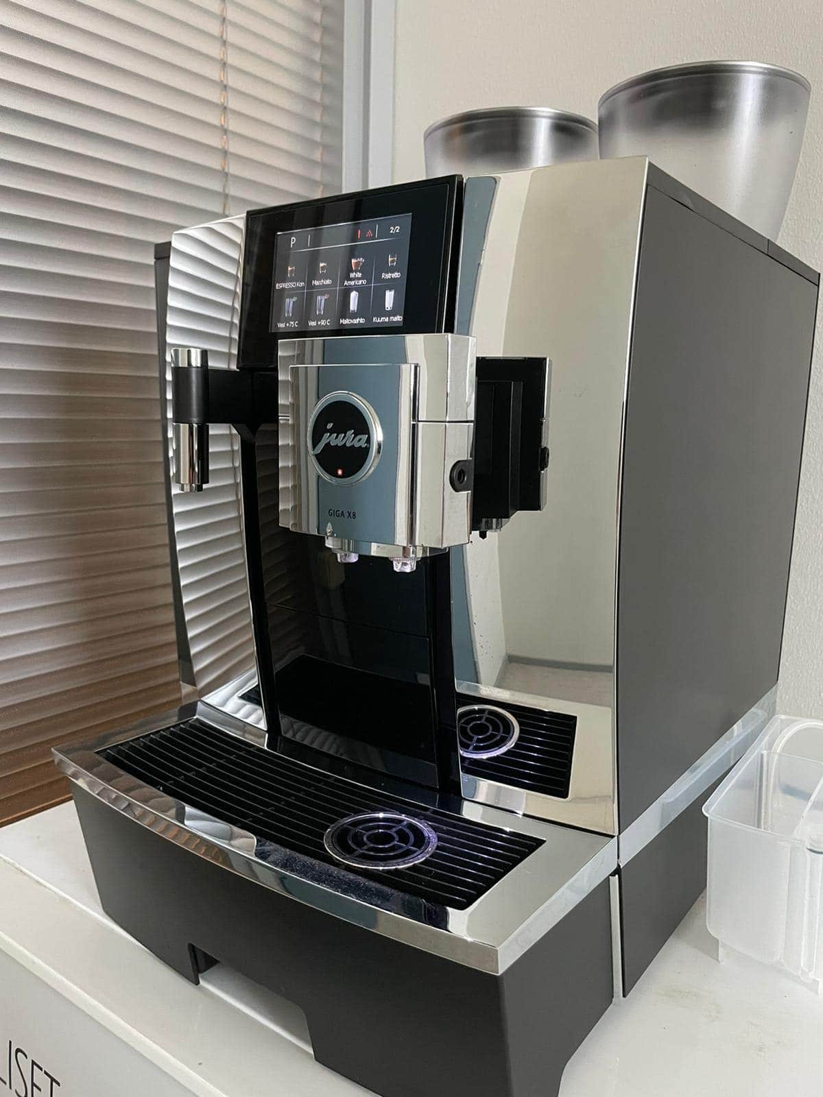 Jura X8 is equipped with an AromaG3 grinder, the same as Jura We8