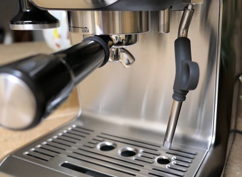 The steam wand of the Infuser can rotate 360 degrees
