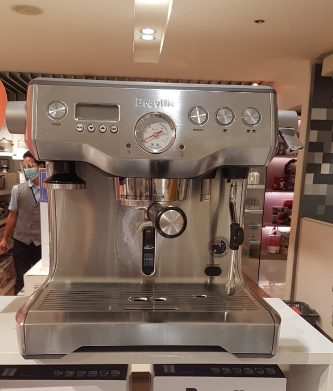Breville Dual Boiler can brew and froth at the same time