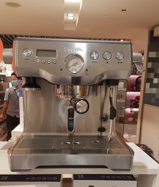 Breville Dual Boiler comes with 58mm portafilter