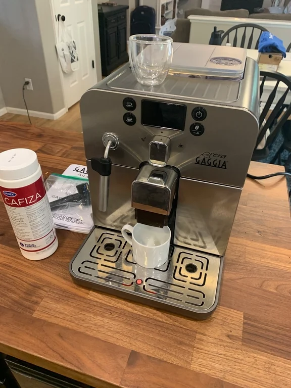 Gaggia Brera's water tank is 40.6 oz and front-pull